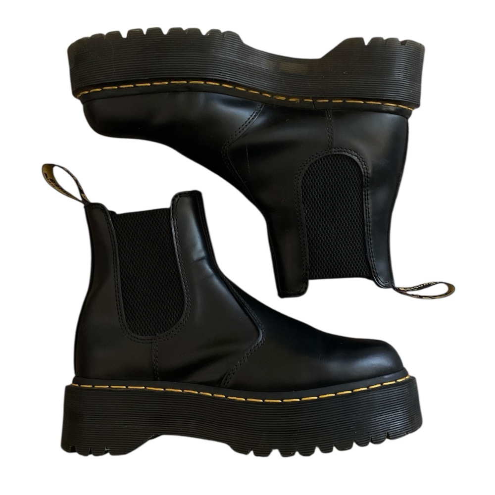 Dr. Martens 2976 Quad Smooth Leather Platform Chelsea Boots Doc Marten Size 8